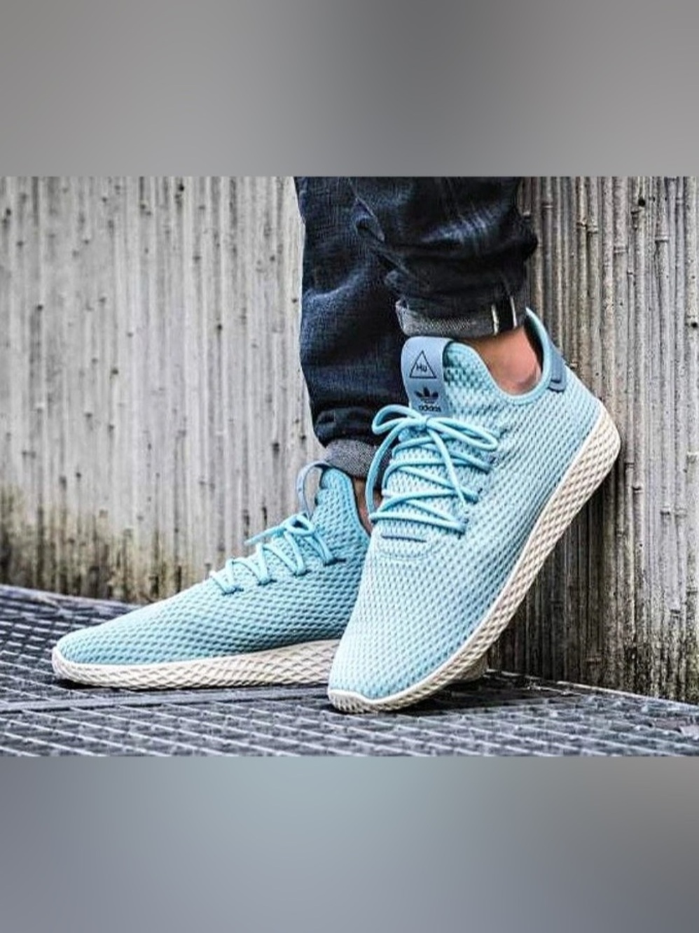 NEW Adidas x Pharrell Williams Tennis Hu Ice Blue Tennis Blue Sneakers